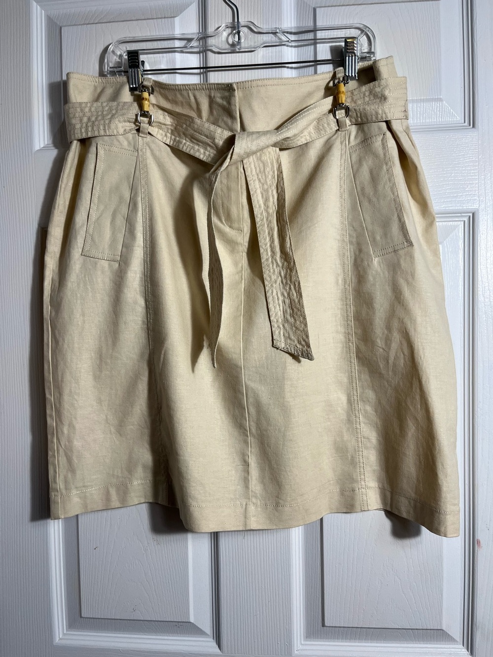 NWT New York and Co. Linen Cream Belted Linen-Blend Skirt 18
